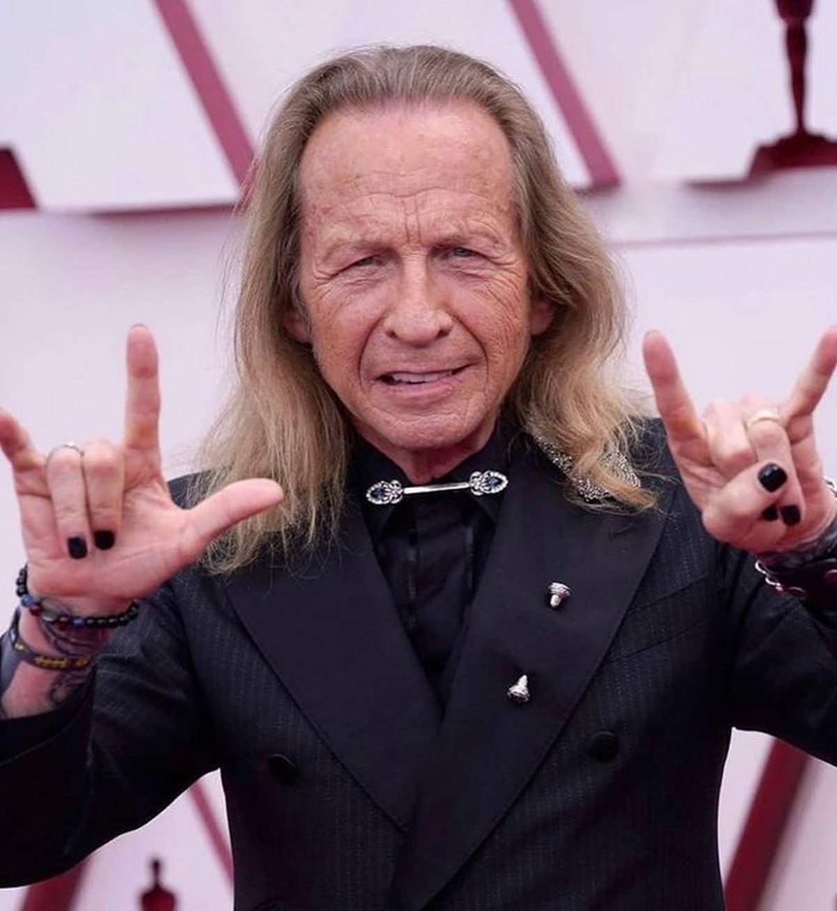 Academy Awards kembali menggelar gelaran Oscar tahun ini&period; Karpet merah sudah digelar&comma; para artis sudah mulai berdatangan&period; Yuk kita intip busana para artis di Red Carpet Piala Oscar 2021&excl;