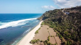 Tak Lagi Cemas Naik Turun Tangga di Pantai Nyang Nyang