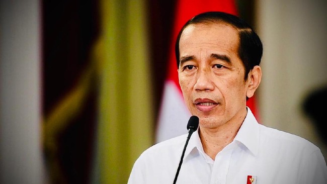Presiden Jokowi mendapatkan laporan bahwa urusan perizinan investasi di daerah masih lambat dan menghambat investor masuk ke daerah.