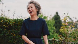 Masih Glowing pada Usia 73 Tahun, Ini Rahasia Kecantikan Youn Yuh Jung