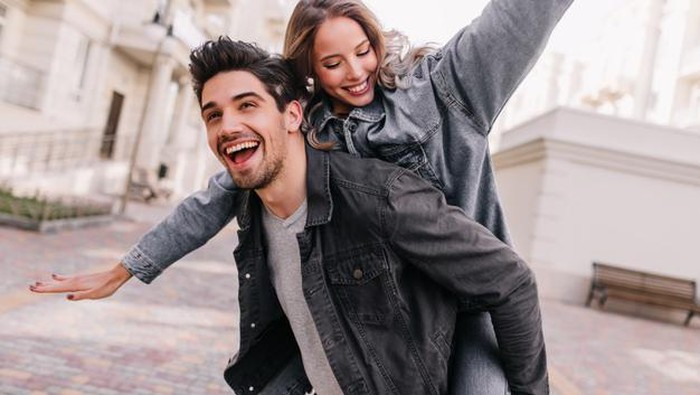 Biar Makin Dekat, Yuk Kenali Karakter Gebetan Berdasarkan Elemen Zodiaknya!