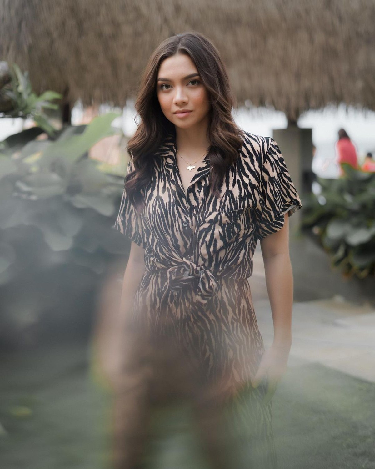 Angela Gilsha baru-baru ini mengakui kalau ia tak mempercayai agama&period; Yuk kita intip potret si cantik ini&excl;