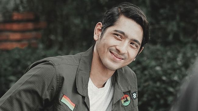 Cara Arya Saloka Tanggapi Komentar 'Haters'