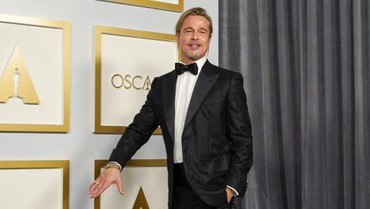 img-title Cerita Pengalaman Hidup, Brad Pitt Akui Pernah Alami Depresi Menahun