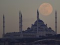 Strawberry Supermoon 24 Juni, Supermoon Terakhir di 2021