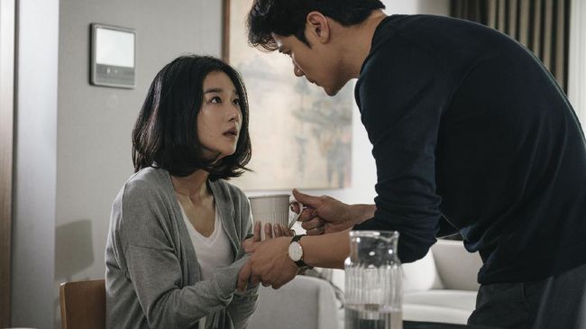 Film terbaru Seo Yea-ji, Recalled memuncaki box office di Korea Selatan. Film tersebut menggeser Seobok, film yang mempertmukan Park Bo-gum dan Gon Yoo.