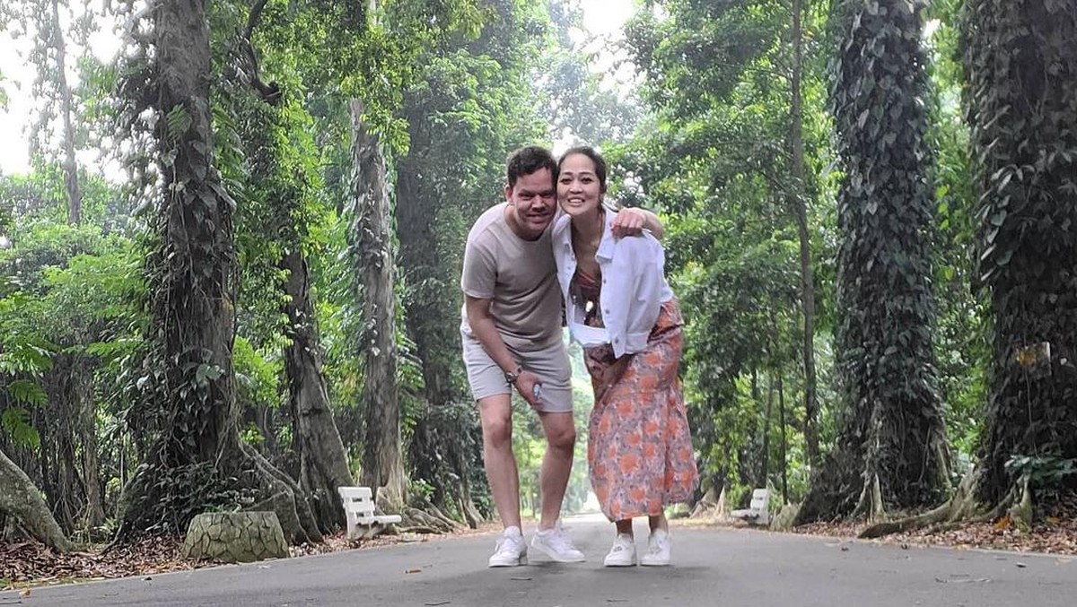 Gracia Indri dan Kekasih Bule