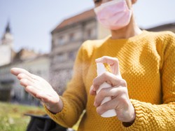 Waswas Hepatitis Akut, Bolehkah Semprot Alat Makan Pakai Hand Sanitizer?