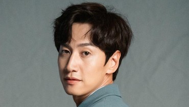 img-title Hadiah Ibunda untuk Lee Kwang Soo yang Syuting Terakhir 'Running Man'
