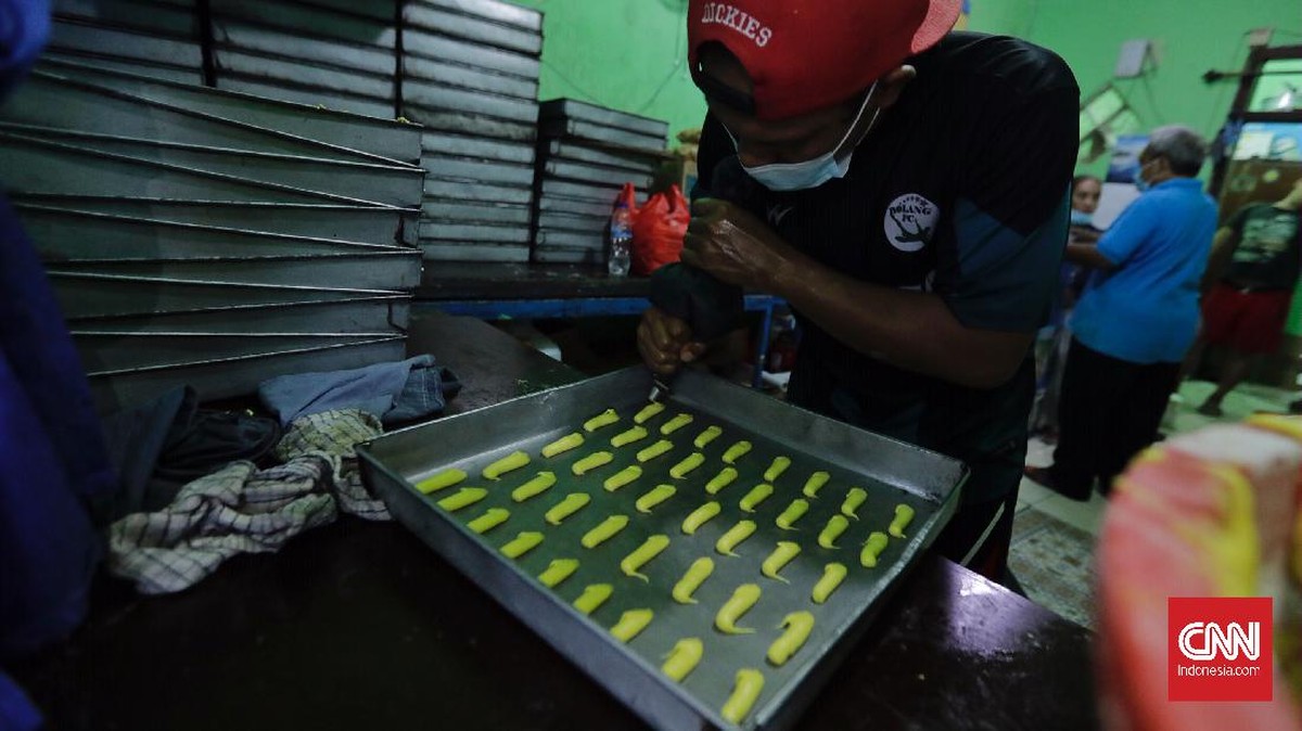 FOTO: Geliat Industri Kue Kering Lebaran di Tengah Pandemi