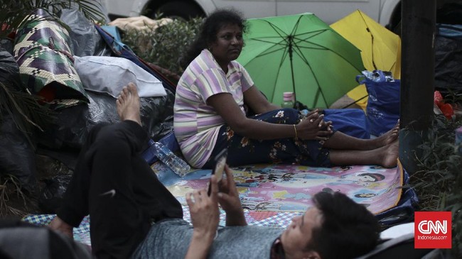 Kondisi ribuan pengungsi di Indonesia semakin tak karuan di tengah pandemi Covid-19.