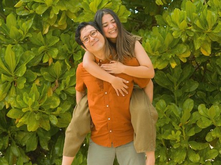 Couple Goals! 7 Potret Putri Titian & Suami, Makin Romantis & Bikin Melting