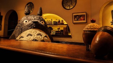 img-title Unik dan Menarik, Pameran Museum Studio Ghibli Punya Totoro Bar