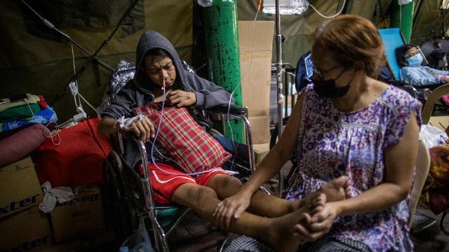 Pemerintah Filipina memperpanjang pembatasan sosial dan kegiatan usaha di Manila hingga pertengahan Juli akibat kasus infeksi Covid-19 masih tinggi.