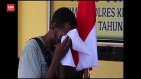 VIDEO: 5 Anggota KKB Serahkan Diri dan Ikrar NKRI