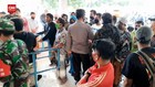 VIDEO: Polisi Bubarkan Kerumunan Pemudik Di Pelabuhan