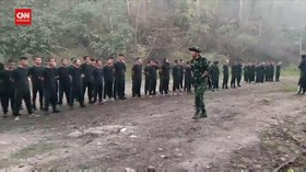 VIDEO: Pedemo Myanmar Latihan Militer Bersiap Hadapi Junta