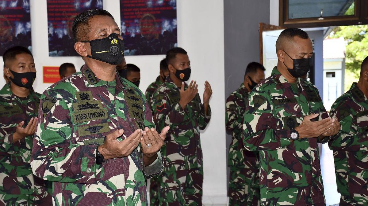 FOTO: Hujan Doa untuk Para Patriot di KRI Nanggala-402