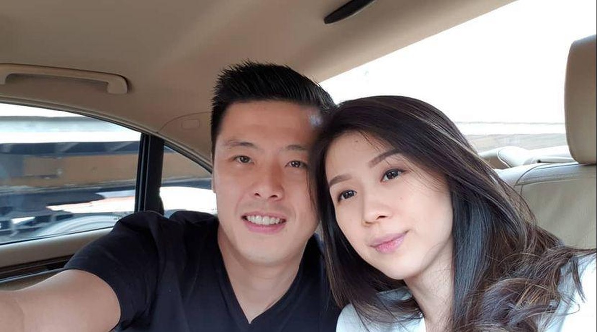 Kapten Vincent Raditya sedang mengalami prahara rumah tangga&period; Ia dan istrinya&comma; Novita Condro terlibat saling tuding menuding&period; Yuk kita lihat kembali kemesraan mereka sebelum perseteruan&excl;