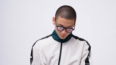 img-title Adam Rosyadi yang Lagi Dekat dengan Agnez Mo Gerah Ditanya Alasan Pilih Botak