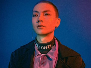 img-title Adam Rosyadi Pamer Tato hingga Sosok Lina Mukherjee yang Hina Lesti Kejora