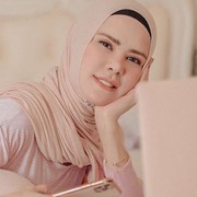 5 Warna Hijab Earth Tone yang Bikin Kulit Glowing Saat Lebaran