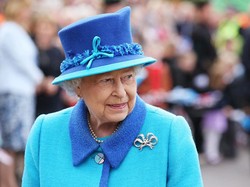 Ratu Elizabeth Sewa Pengacara untuk Lawan Meghan Markle & Pangeran Harry