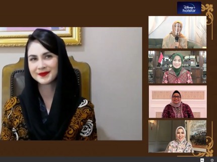 Cerita 4 Istri Pejabat Dampingi Suami, Pasrah Wakafkan Pasangan untuk Negara