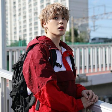 Kirim Tanda Tangan hingga Album, Sikap Jimin pada Sekolahnya Tuai Pujian