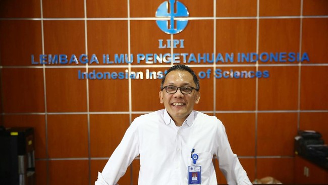 Kepala BRIN Laksana Tri Handoko dinilai tak memberi kemajuan signifikan selama hampir dua tahun memimpin lembaga baru itu. Dia pun dicap kerap buat kontroversi.