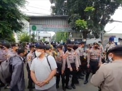 Ketatnya Pengamanan Jelang Sidang Lanjutan Habib Rizieq