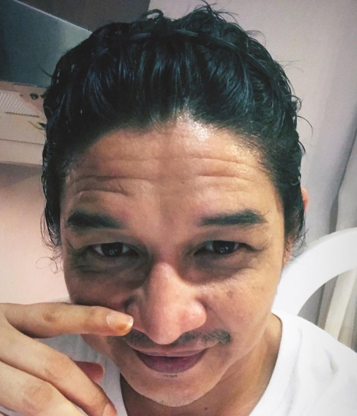 Tak lagi jadi pejabat daerah&comma; penampilan Pasha Ungu bikin pangling&period; Yuk kita lihat penampilannya&excl;