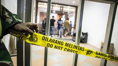 Detasemen Khusus (Densus) 88 Antiteror Polri menangkap dua orang tersangka teroris di wilayah Lombok Timur.