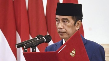 Presiden Jokowi digugat oleh Tim Pembela Ulama dan Aktivis ke PN Jakpus terkait dugaan perbuatan melawan hukum.