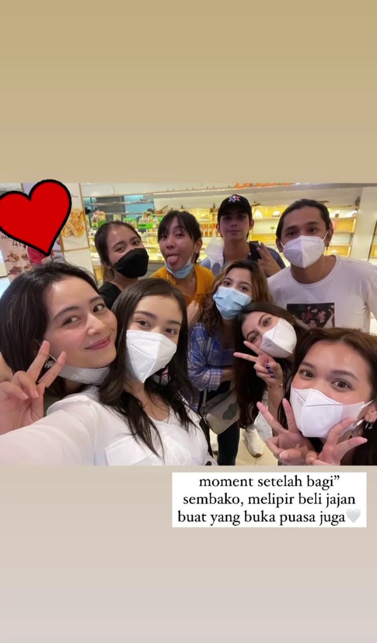 Ranty Maria baru saja merayakan ulang tahunnya yang ke 22 tahun. Dia pun merayakan dengan cara bagi-bagi sembako dibantu oleh teman-temannya. Yuk kita intip keseruannya!