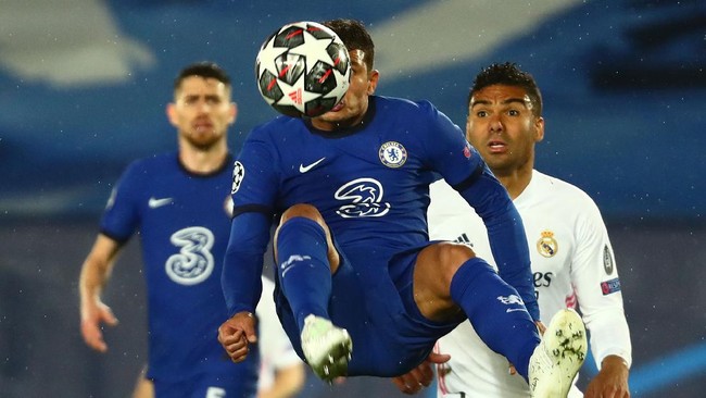 Real Madrid vs Chelsea berakhir imbang 1-1 di leg pertama semifinal Liga Champions. Berikut syarat kedua tim untuk bisa lolos ke final Liga Champions.