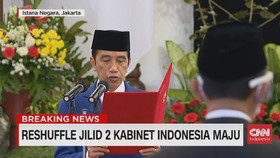 VIDEO: Presiden Jokowi Mengambil Sumpah Menteri-menteri Baru