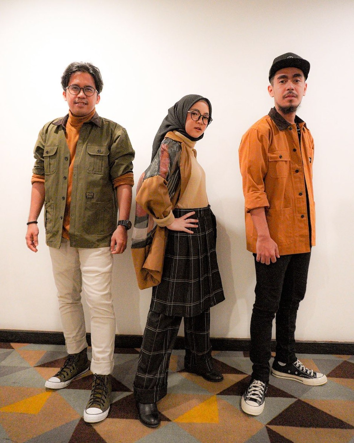 Setelah lama menghilang dari awak media Sabyan Gambus akan tampil perdana di TV&period; Yuk kita intip lagi kekompakkan mereka&excl;