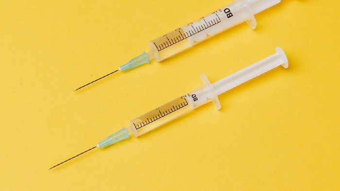 Benarkah Suntik Kolagen Bikin Wajah Jadi Awet Muda?