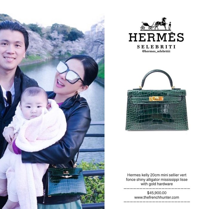 Tak kalah mahalnya, tas Hermes Mini Sellier Vert Fonce Shiny Alligator Mississippi Lisse With Gold Hardware yang digunakannya ini seharga Rp. 660 jutaan lebih. (Foto: Instagram.com/hermes_selebritii)