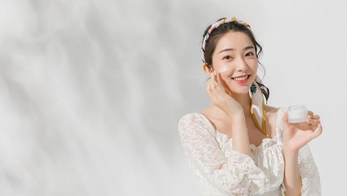 Pentingnya Memilih Sunscreen untuk Mencegah Penuaan