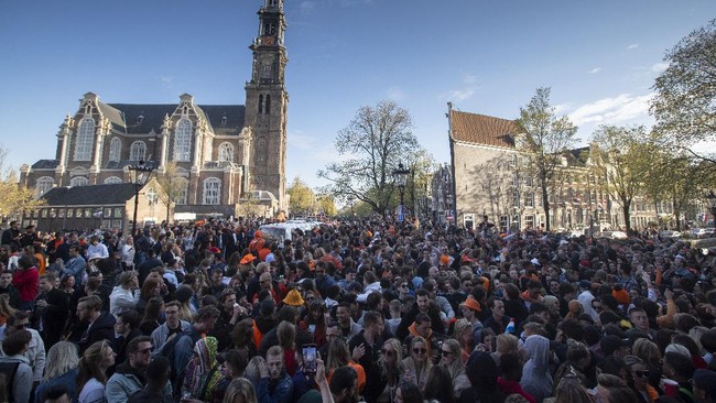 Lonjakan Covid-19 di Belanda membuat sejumlah rumah sakit di Belanda mulai kewalahan. Apa penyebabnya?