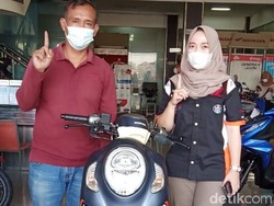 4 Tahun Nabung, Warga Brebes Beli Honda Scoopy Pakai Uang Koin