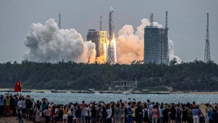 Roket China Diprediksi Jatuh Tak Terkendali ke Bumi Besok