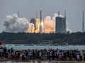 Roket China Diprediksi Jatuh Tak Terkendali ke Bumi Besok