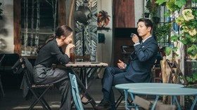 10 Jam Tangan Ratusan Juta Song Joong-ki di Drakor Vicenzo