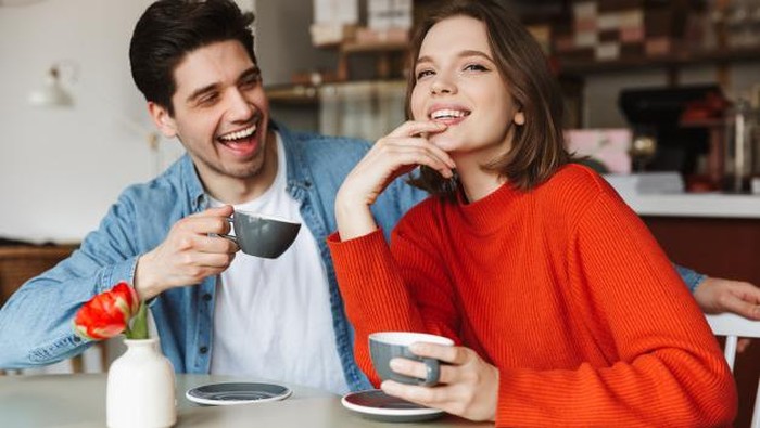 Nggak Gugup Lagi, Ini 4 Tips Kencan Pertama Kali buat Para Introvert