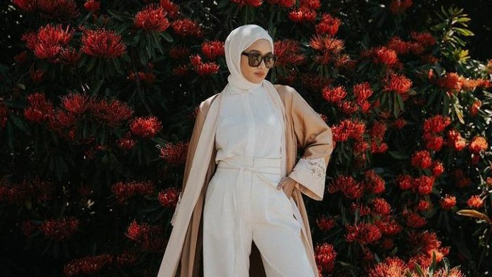 5 Inspirasi Outfit Lebaran Selain Menggunakan Gamis
