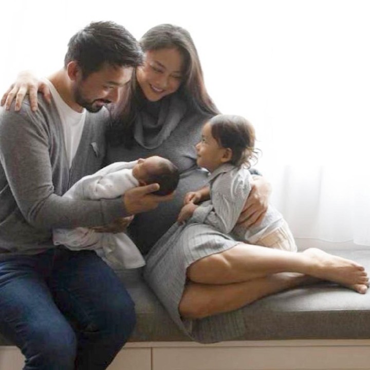 <p>Whulandari Herman melahirkan dua anaknya di Malaysia, negara asal sang suami Niki Ibrahim. Puteri Indonesia 2013 ini melahirkan anak pertamanya, Nik Zayn Nik Ibrahim, pada Juni 2019. Sedangkan anak keduanya lahir pada akhir Januari 2021. (Foto: Instagram @whulandary)</p>