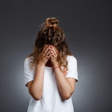 Kenali Bipolar Secara Tepat dan Cara Menghadapinya